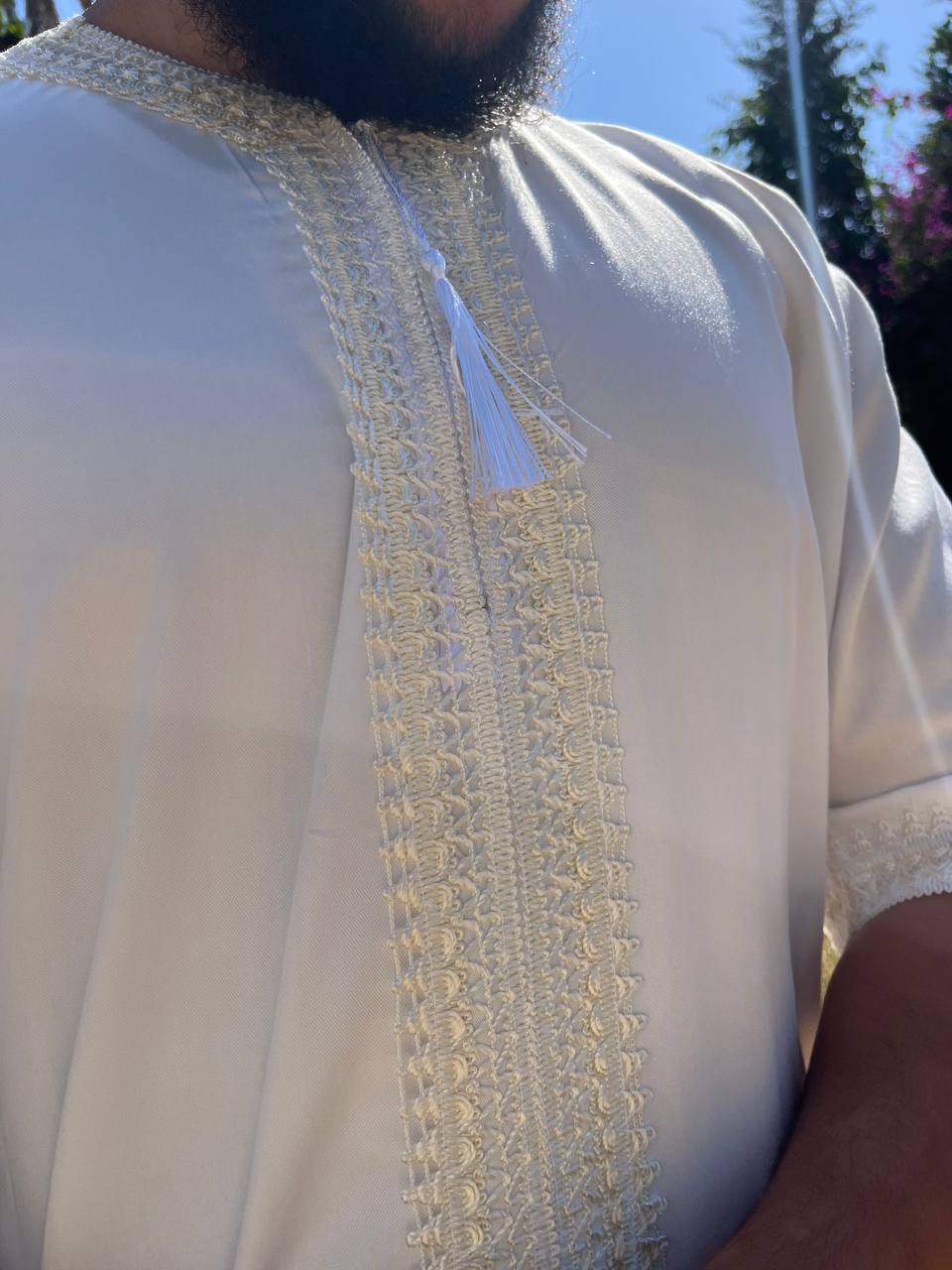 عباءة المتقن ابيض